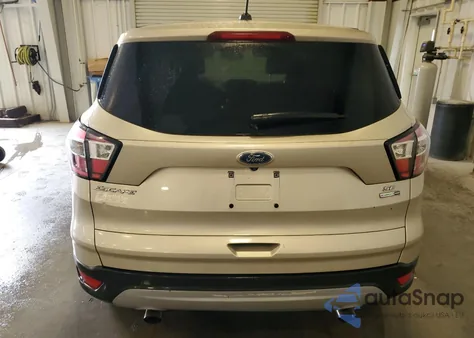 2017 Ford Escape Se z USA, uszkodzony, nr VIN 1FMCU9GD7HUE73439